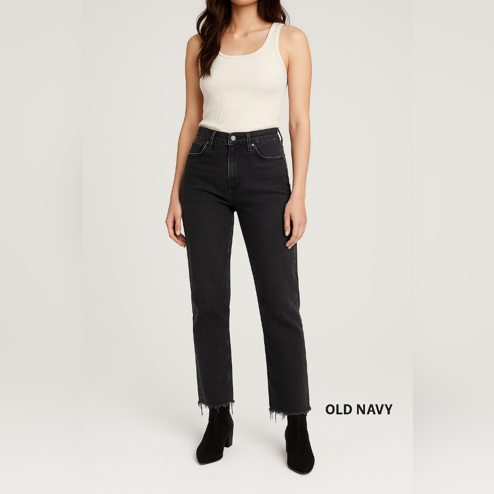 Old Navy Women's Straight Leg Black Jeans